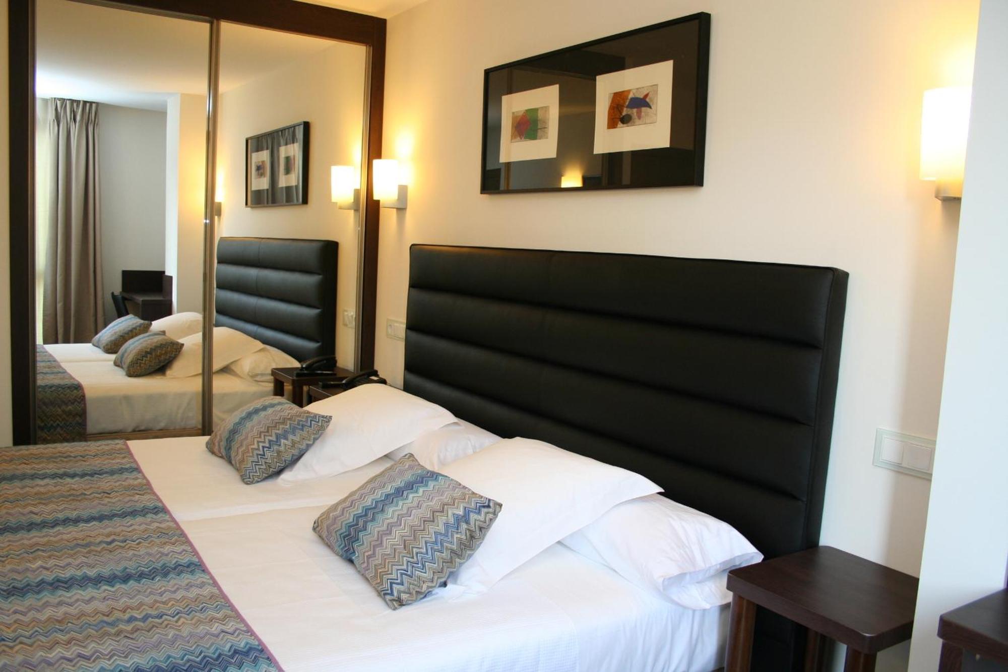 Hotel Villa Rosario Ii, Edificio Moderno Ribadesella Zewnętrze zdjęcie